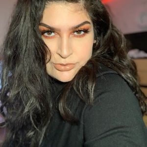 Meet your Posher, Alissa